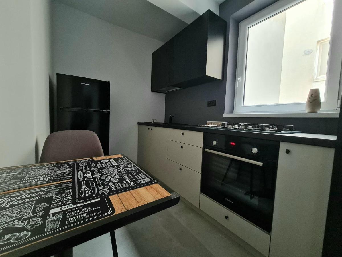 Dolphin Apartment Near Neversea Beach Constanţa Buitenkant foto